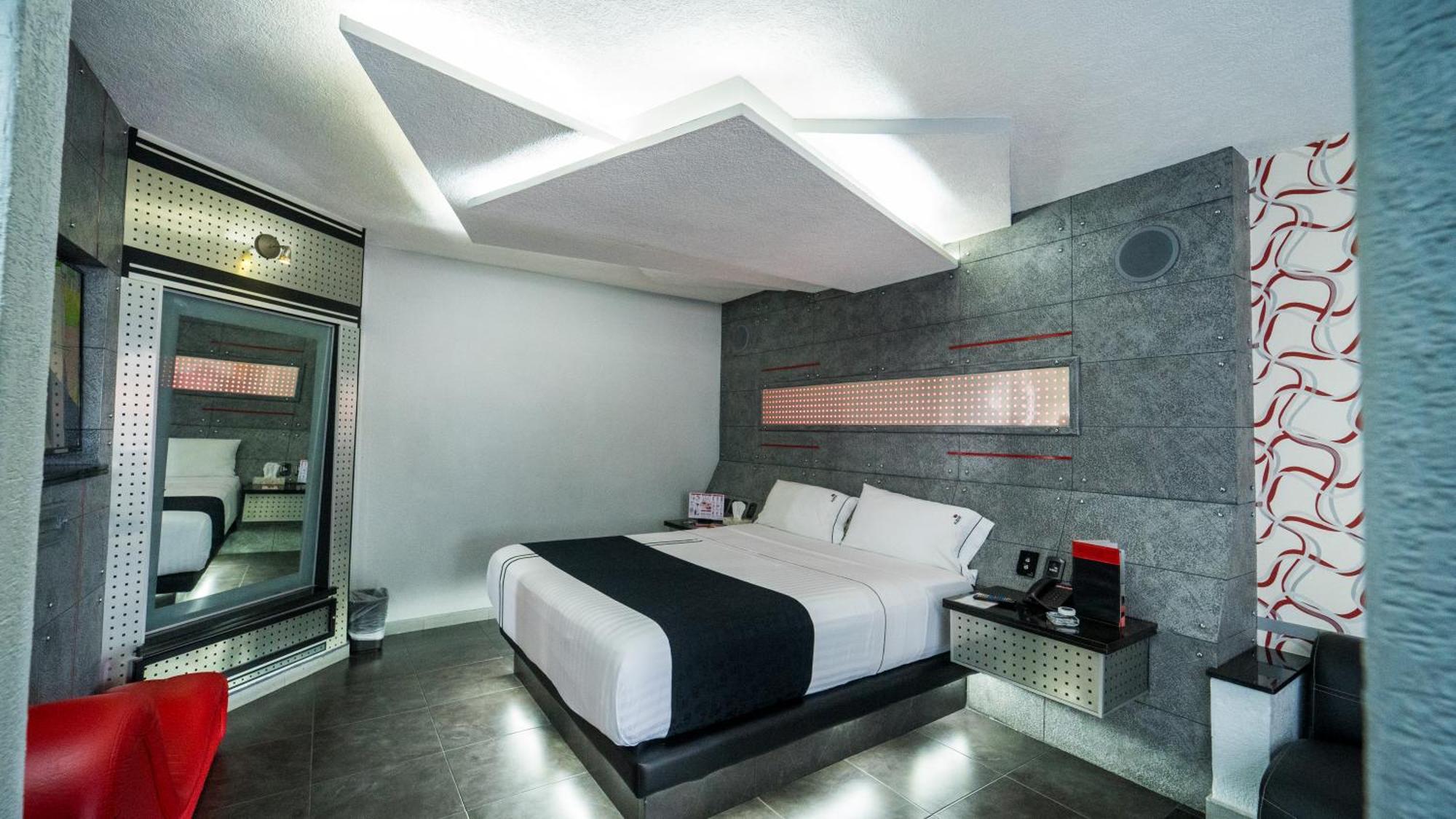 Kuboz Motor Hotel 萨波潘 外观 照片