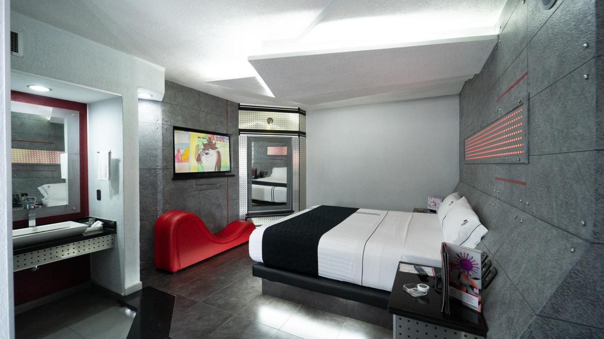 Kuboz Motor Hotel 萨波潘 外观 照片